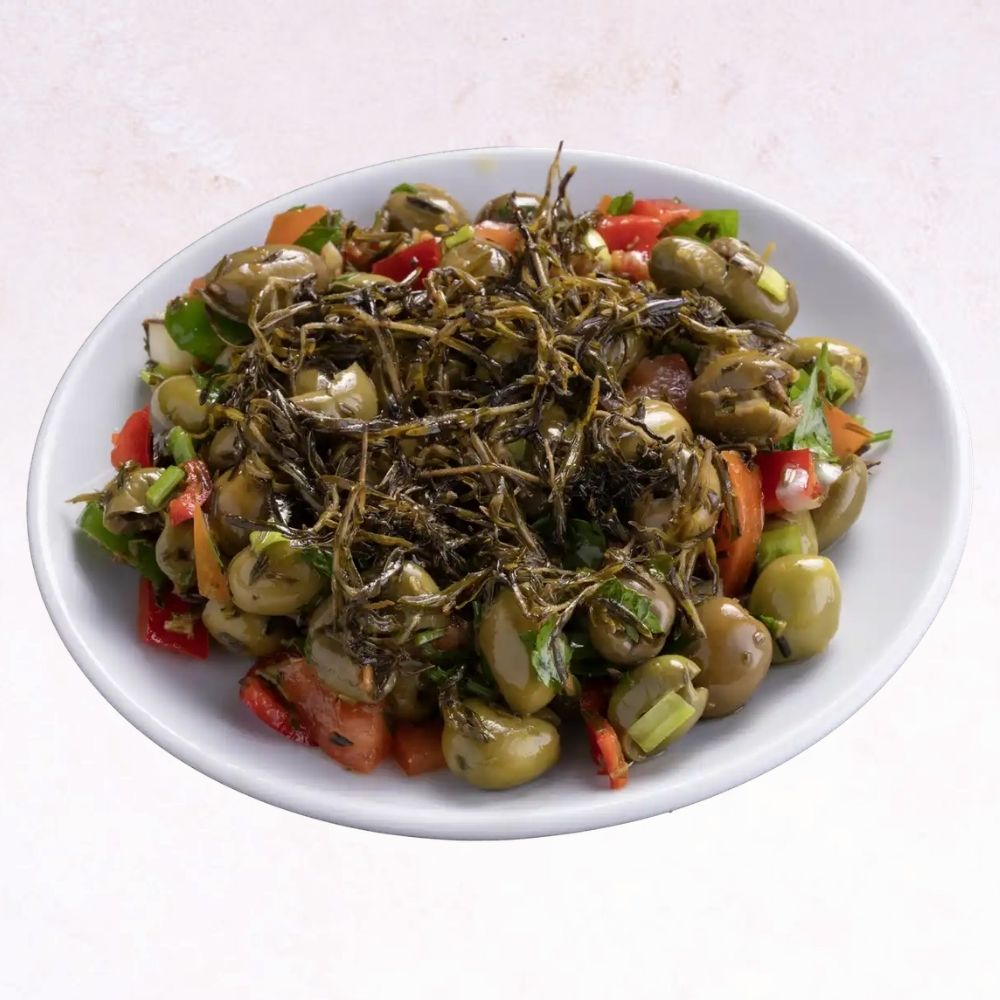 Zeytinli Zahter Salatası
